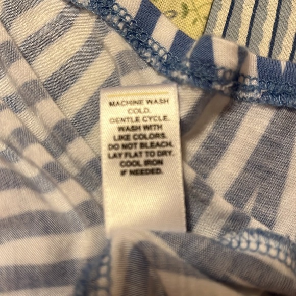 Cato blue and white abstract, striped long tank top size medium - Picture 7 of 8